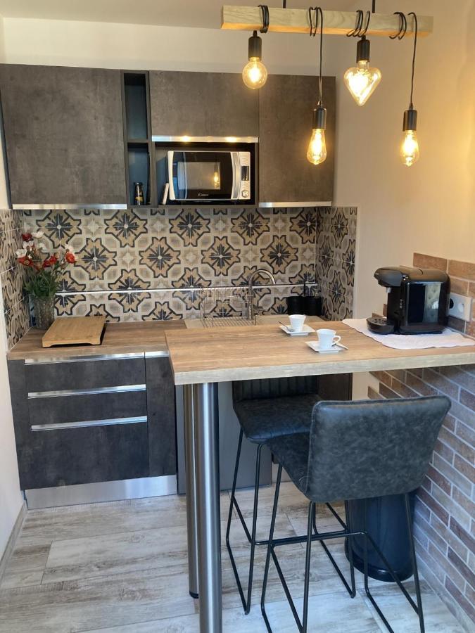 Le Studio D'Auguste- Coeur De Nimes-Chaleureux-Emplacement Ideal Zewnętrze zdjęcie