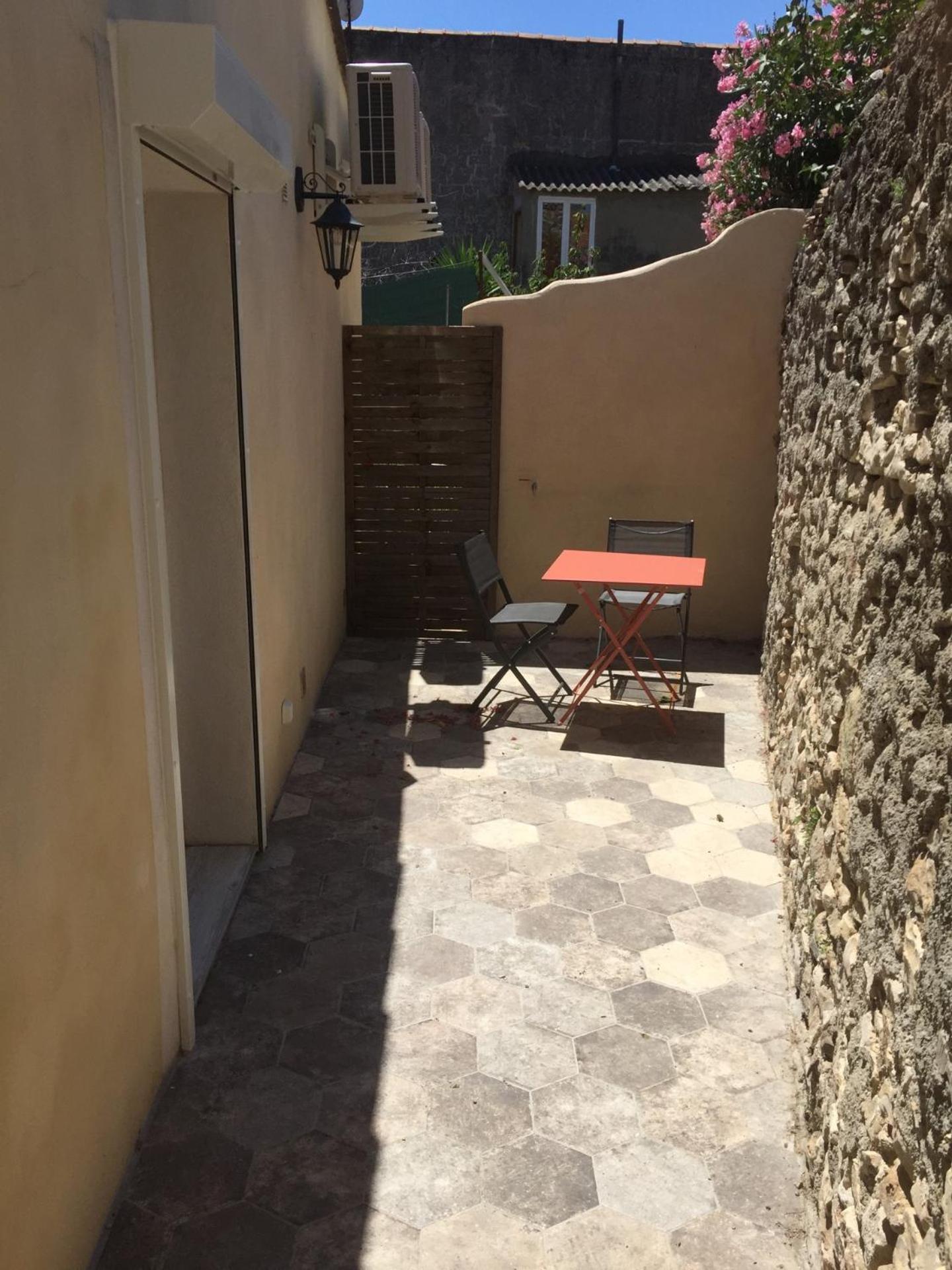 Le Studio D'Auguste- Coeur De Nimes-Chaleureux-Emplacement Ideal Zewnętrze zdjęcie